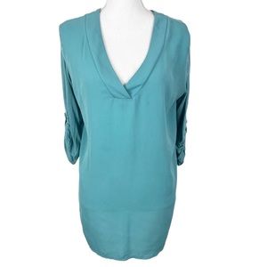 SOHO Jeans New York & Company Green V-Neck Blouse WOMEN'S LARGE